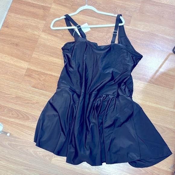 EoMENIE Black Pullover One-Piece Swimsuit Size 20W Adjustable Straps Padded Bra - Picture 8 of 12